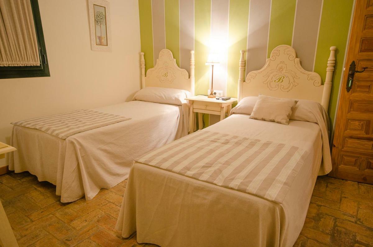 Molino La Boticaria Hotel Марчена Екстериор снимка